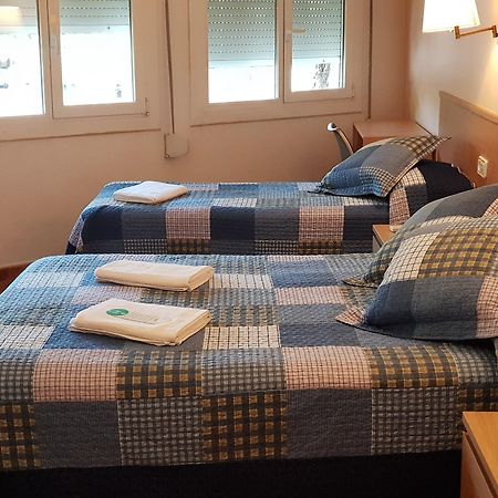 Hostal Rio De Castro Барселона Екстер'єр фото