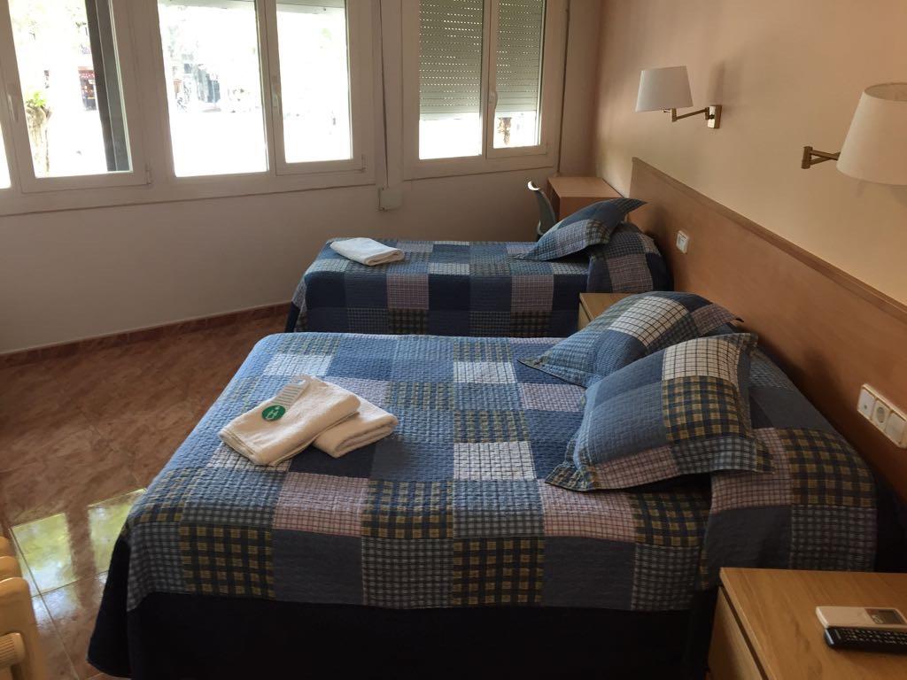 Hostal Rio De Castro Барселона Екстер'єр фото