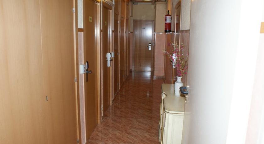 Hostal Rio De Castro Барселона Екстер'єр фото