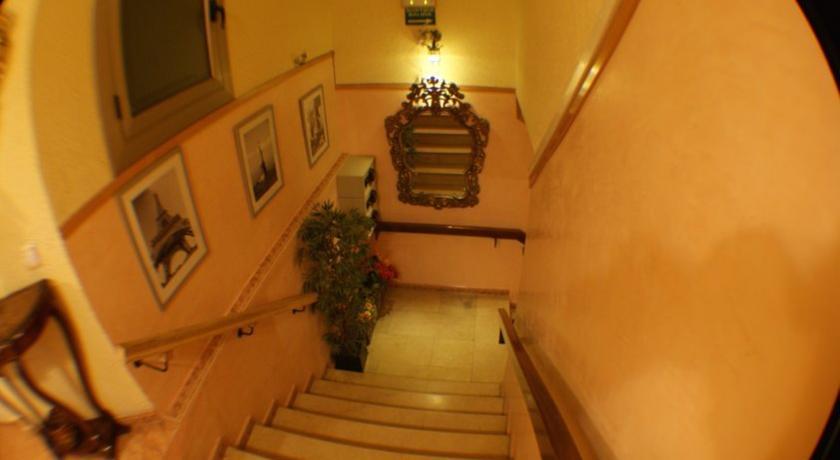 Hostal Rio De Castro Барселона Екстер'єр фото