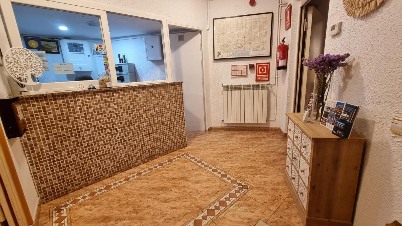 Hostal Rio De Castro Барселона Екстер'єр фото