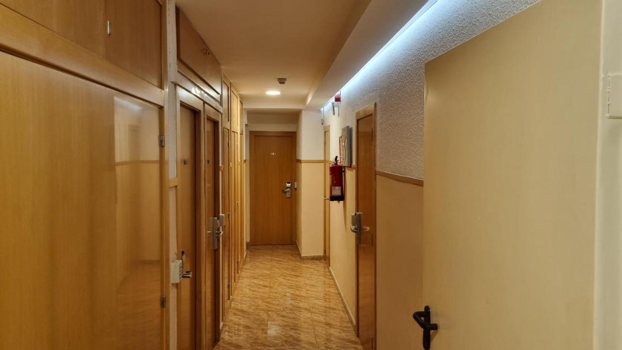 Hostal Rio De Castro Барселона Екстер'єр фото