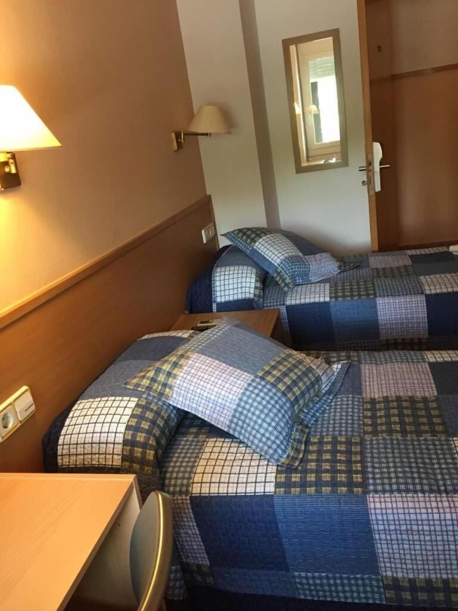 Hostal Rio De Castro Барселона Екстер'єр фото