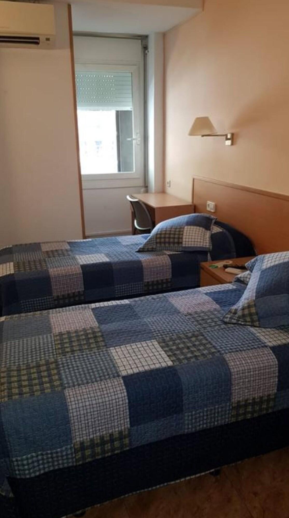 Hostal Rio De Castro Барселона Екстер'єр фото