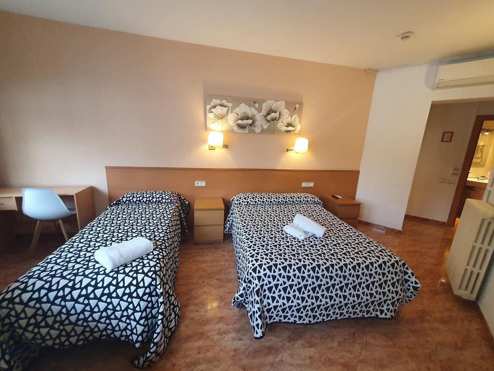 Hostal Rio De Castro Барселона Екстер'єр фото